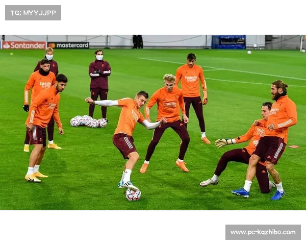 数据驱动提升欧冠备战效率全面升级打造智能化战术分析新模式