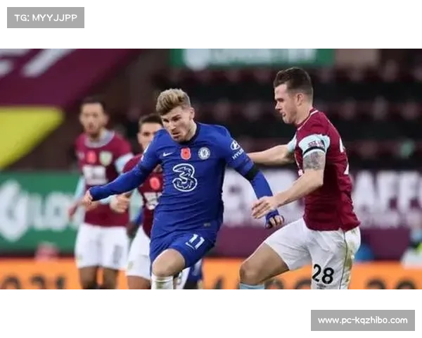 古德温从丁伟手中夺球催促进比赛，美国篮球文化与中国执教理念交锋